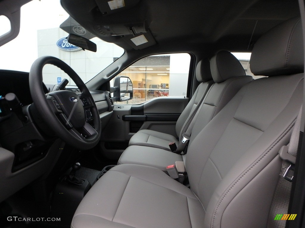 2019 F550 Super Duty XL Crew Cab 4x4 Chassis - Black / Earth Gray photo #9