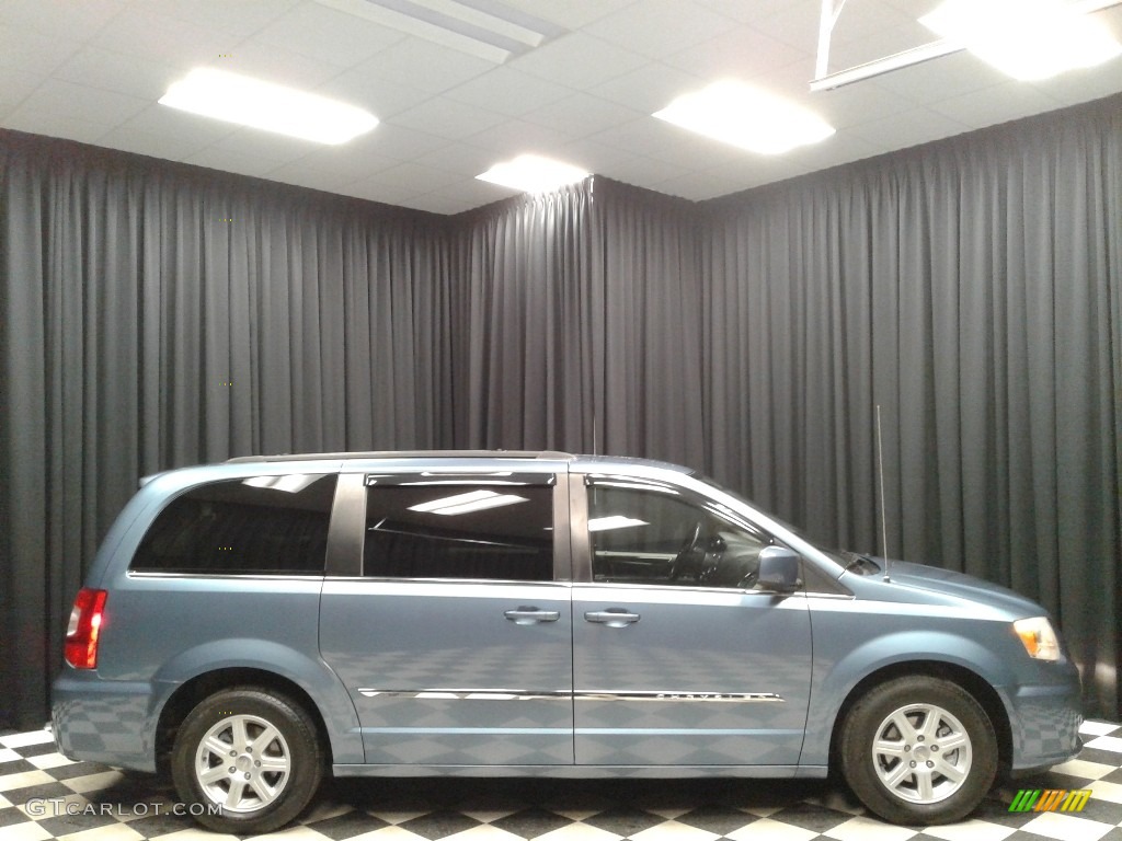 2012 Town & Country Touring - Sapphire Crystal Metallic / Black/Light Graystone photo #5