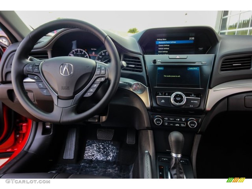 2019 Acura ILX Premium Dashboard Photos