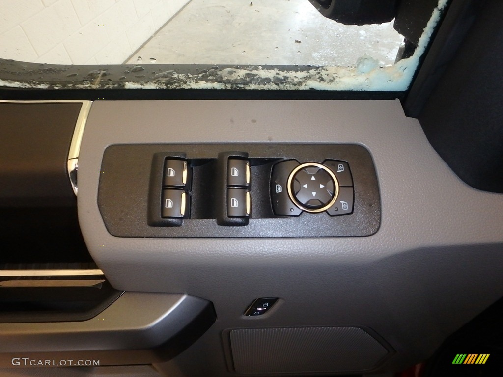 2019 F150 XLT SuperCab 4x4 - Ruby Red / Earth Gray photo #9