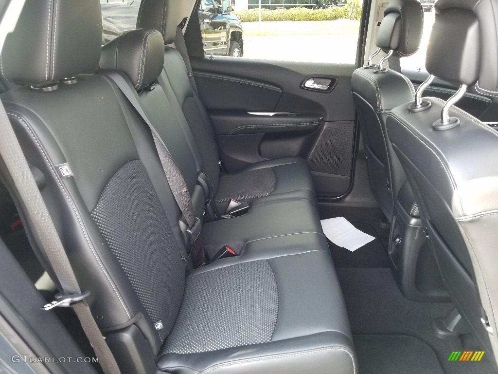 2018 Journey Crossroad - Bruiser Grey / Black photo #12