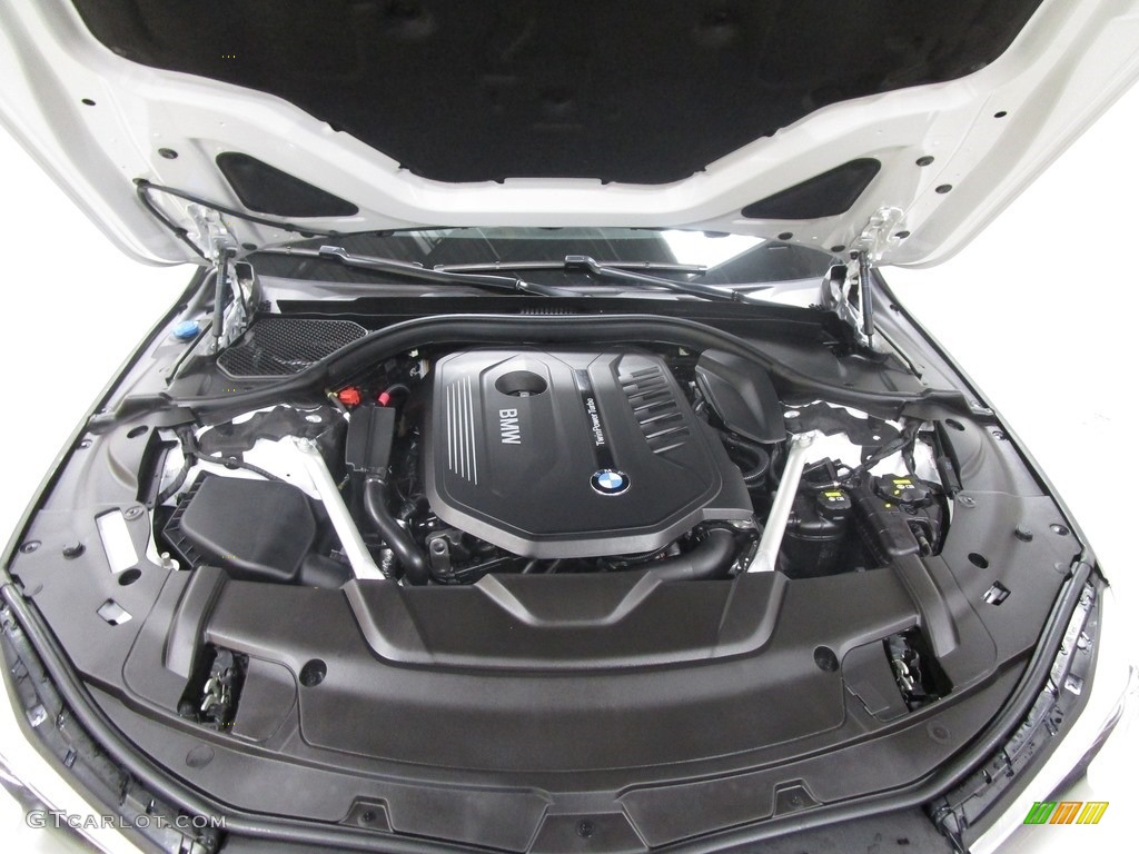 2018 7 Series 740i xDrive Sedan - Alpine White / Ivory White/Black photo #29