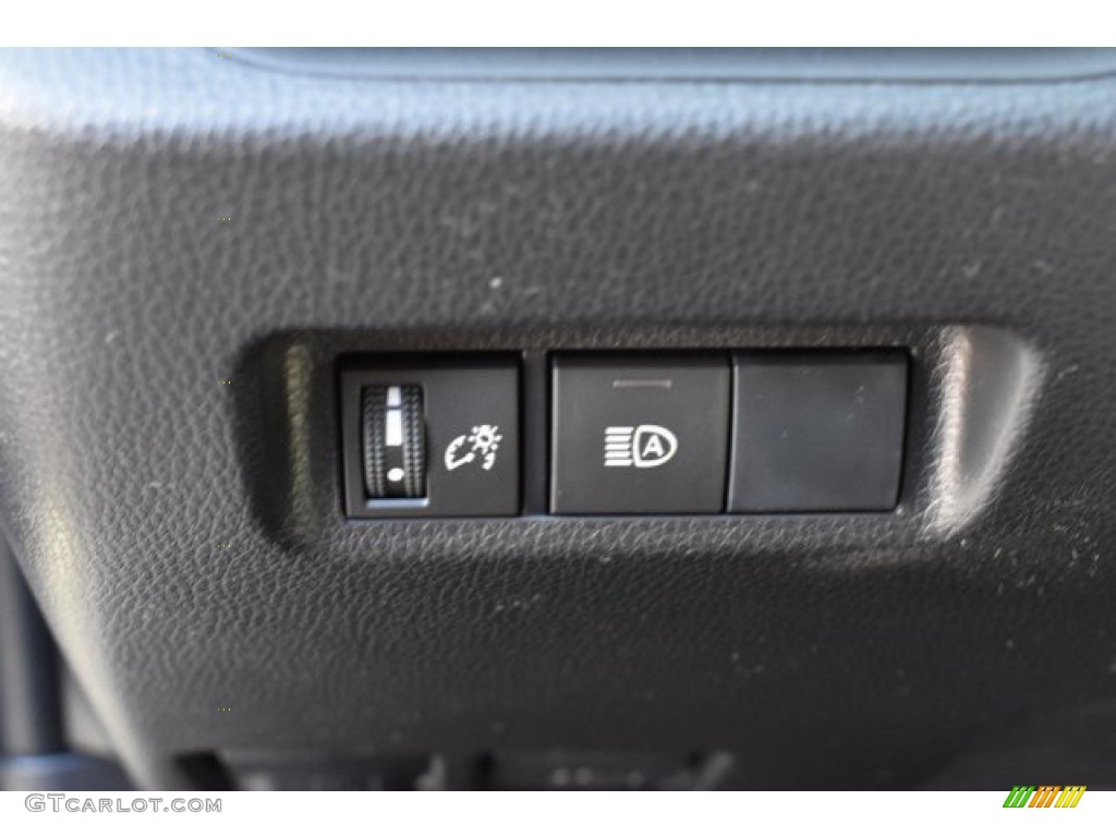2019 RAV4 LE AWD - Silver Sky Metallic / Black photo #24