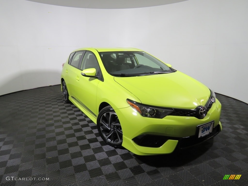 2017 Corolla iM  - Spring Green Metallic / Black photo #2