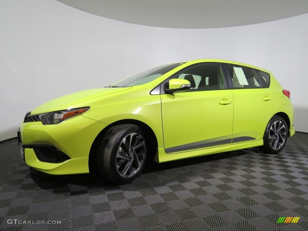 2017 Corolla iM  - Spring Green Metallic / Black photo #4