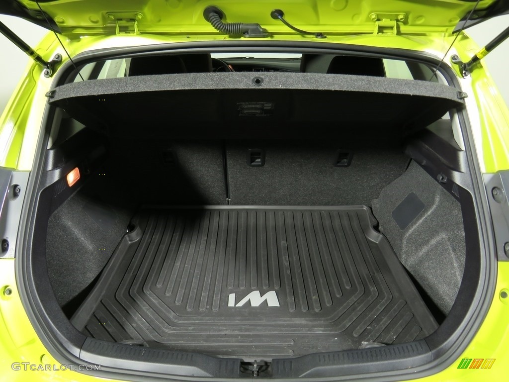 2017 Corolla iM  - Spring Green Metallic / Black photo #9