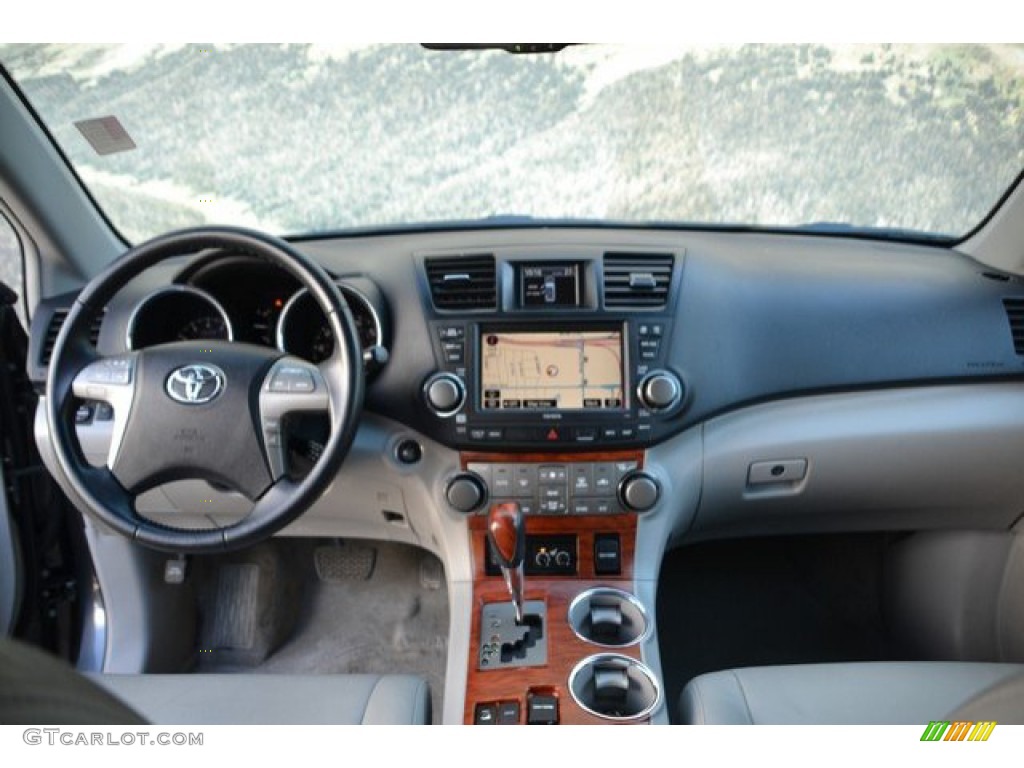 2010 Highlander Limited 4WD - Magnetic Gray Metallic / Ash photo #13