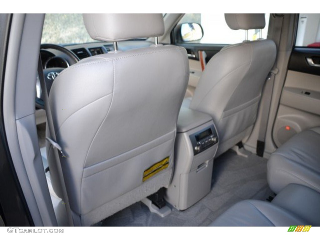 2010 Highlander Limited 4WD - Magnetic Gray Metallic / Ash photo #20