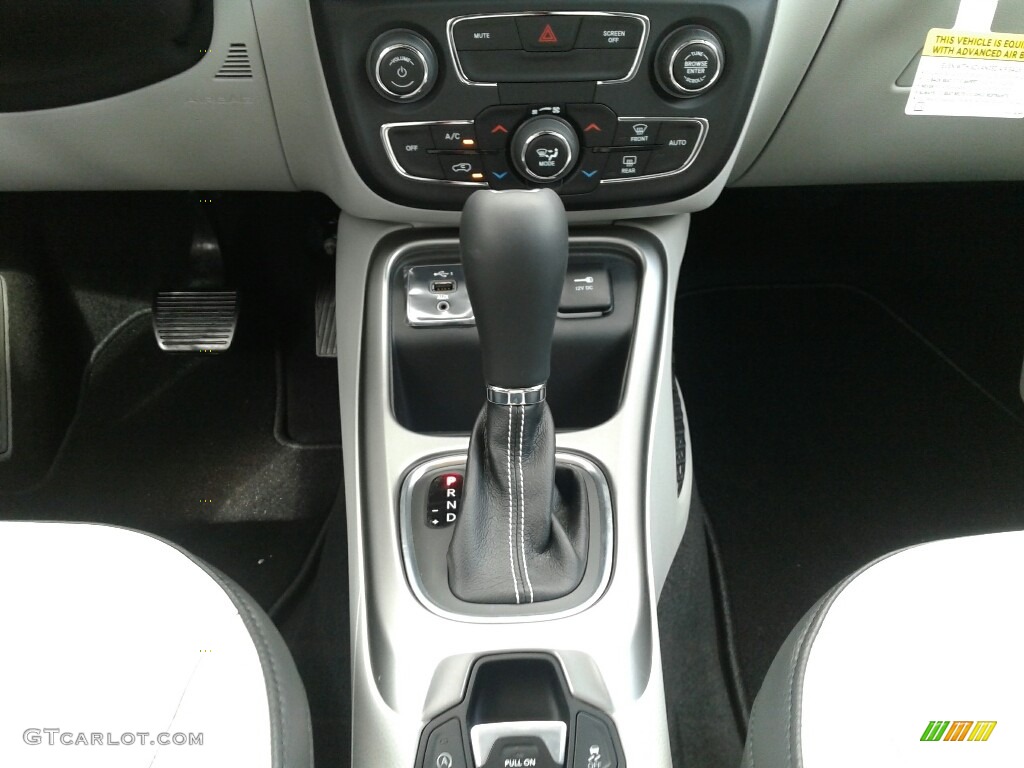 2019 Jeep Compass Latitude 6 Speed Automatic Transmission Photo #131999699