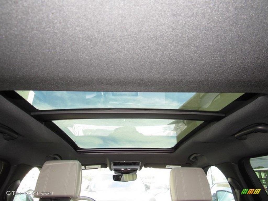 2019 Range Rover Velar R-Dynamic HSE - Santorini Black Metallic / Ebony photo #18