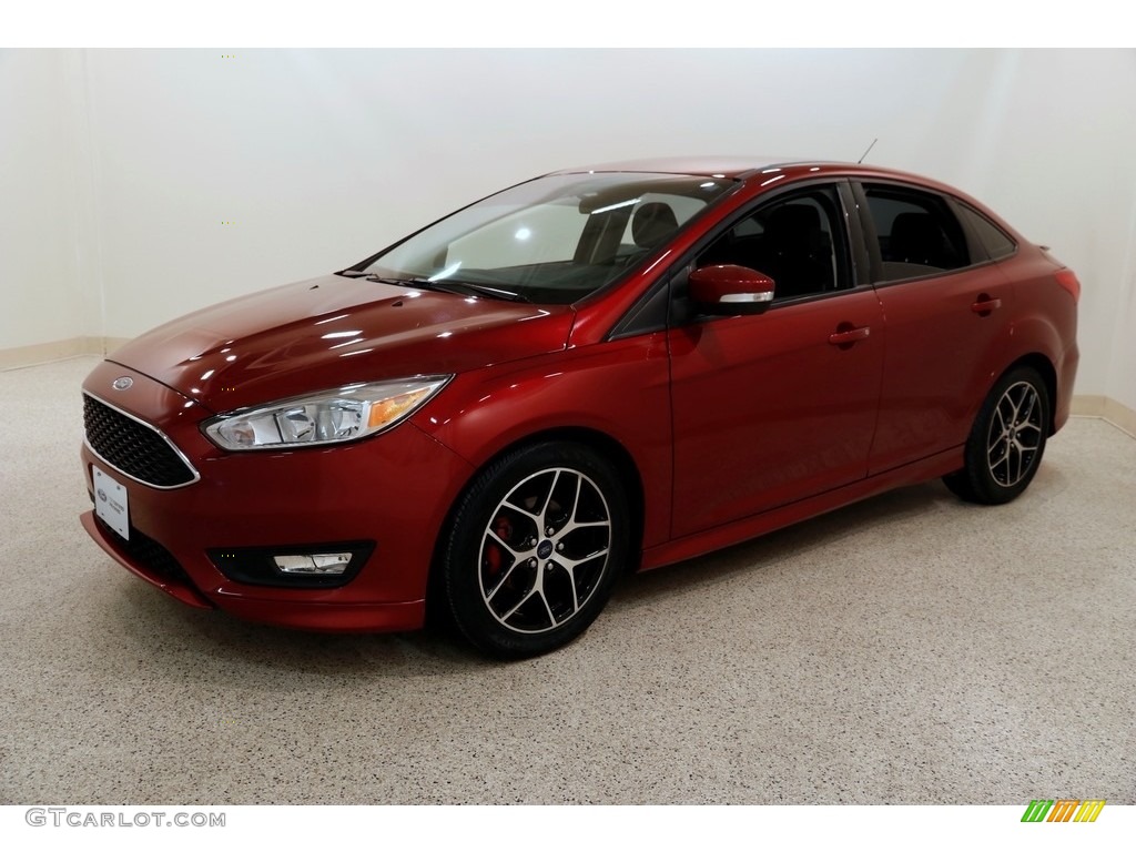 2015 Focus SE Sedan - Ruby Red Metallic / Charcoal Black photo #3