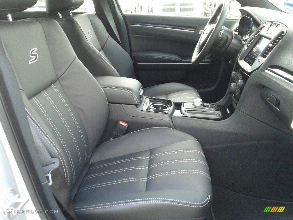 Black Interior 2019 Chrysler 300 S Photo #132010916