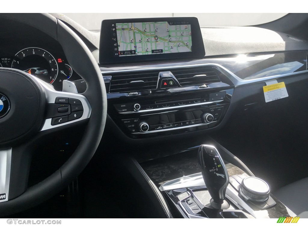 2019 5 Series 540i Sedan - Alpine White / Black photo #6