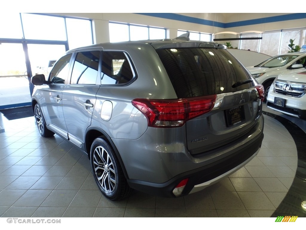 2018 Outlander ES AWC - Mercury Gray Metallic / Black photo #9