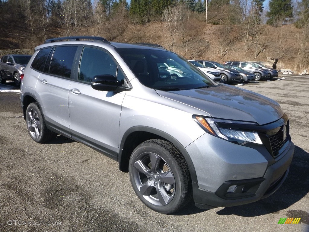 Lunar Silver Metallic 2019 Honda Passport Touring AWD Exterior Photo #132015628