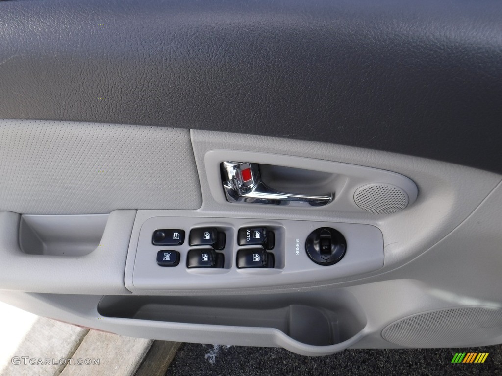 2009 Spectra EX Sedan - Clear White / Gray photo #14