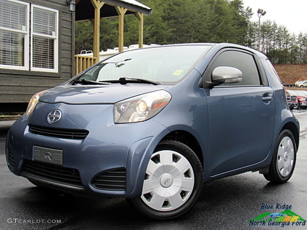 Pacific Blue Metallic Scion iQ