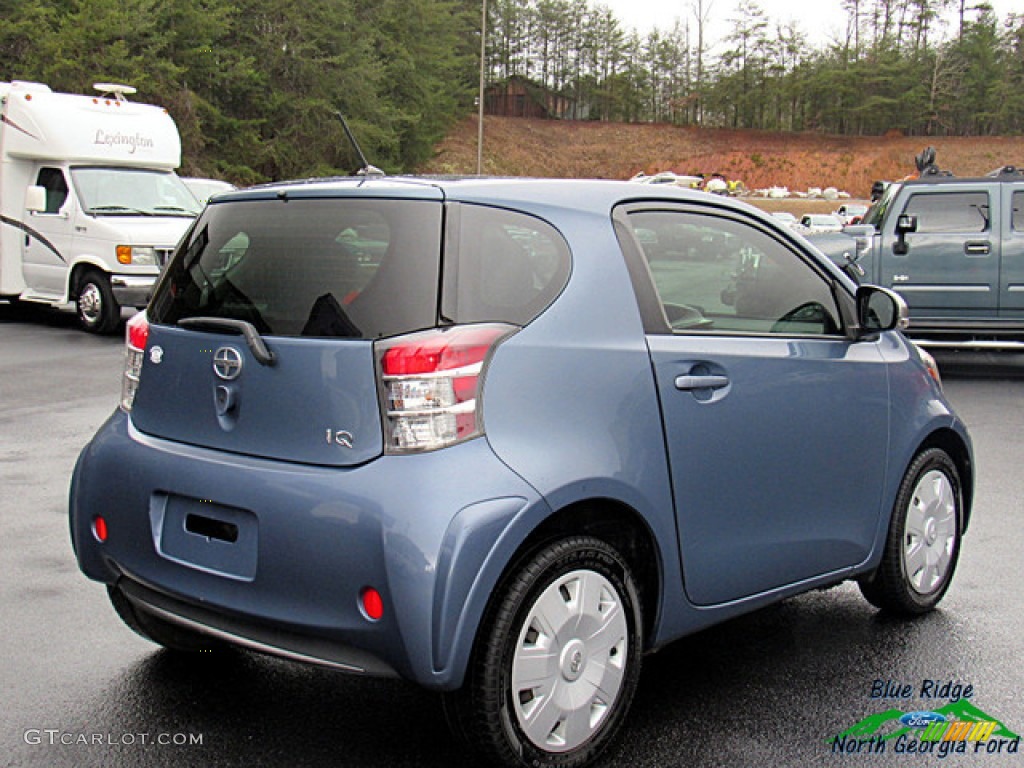 2012 iQ  - Pacific Blue Metallic / Dark Gray photo #6