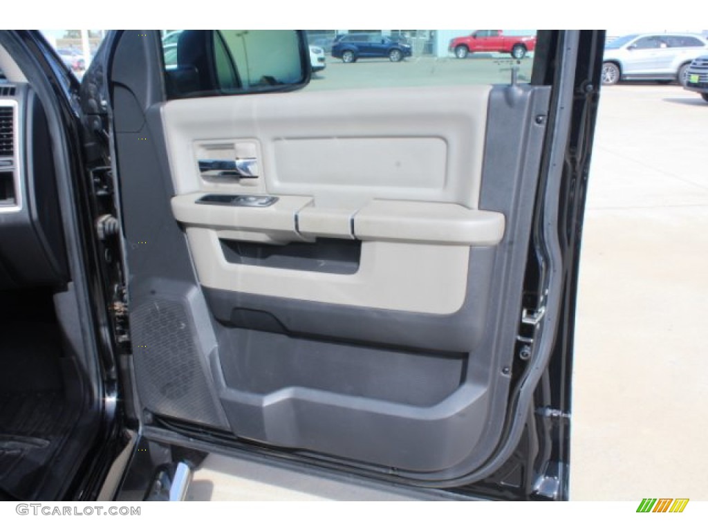 2012 Ram 1500 Lone Star Crew Cab - Black / Dark Slate Gray/Medium Graystone photo #23