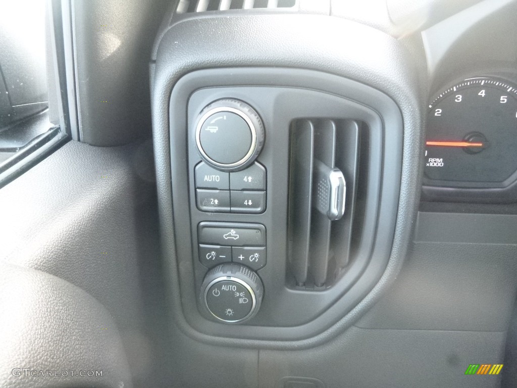 2019 Silverado 1500 Custom Z71 Trail Boss Crew Cab 4WD - Black / Jet Black photo #20