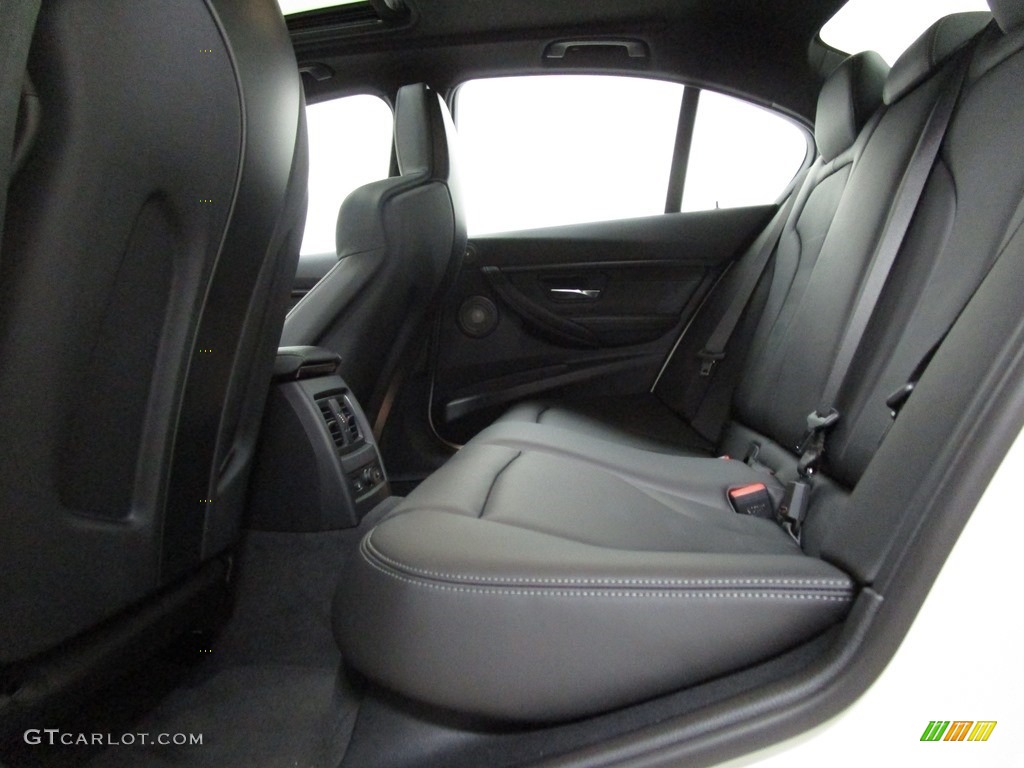 2018 M3 Sedan - Mineral White Metallic / Black photo #14