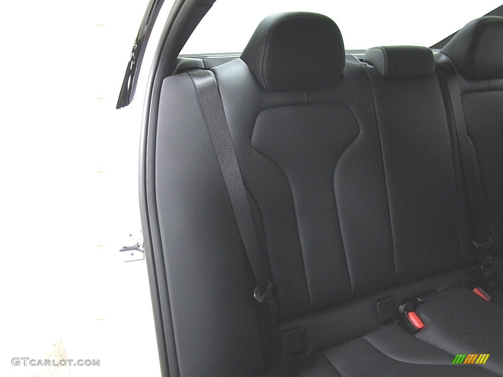 2018 M3 Sedan - Mineral White Metallic / Black photo #19