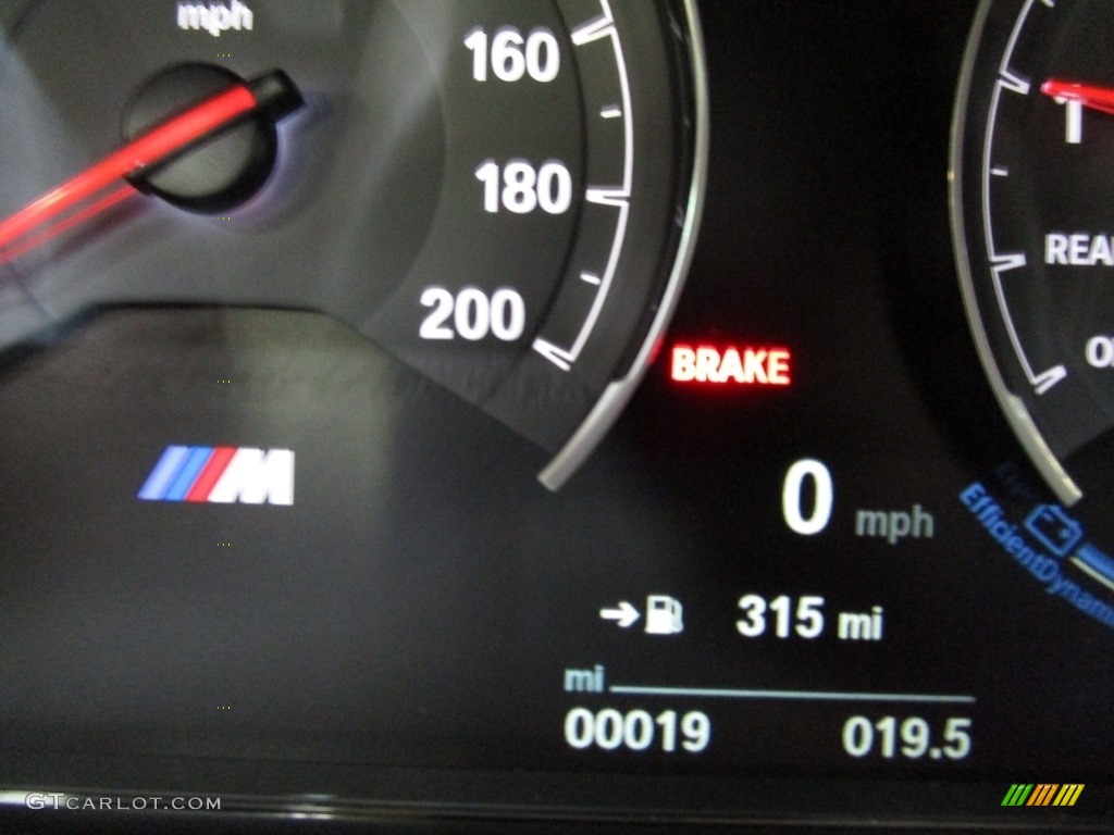 2018 M3 Sedan - Mineral White Metallic / Black photo #25