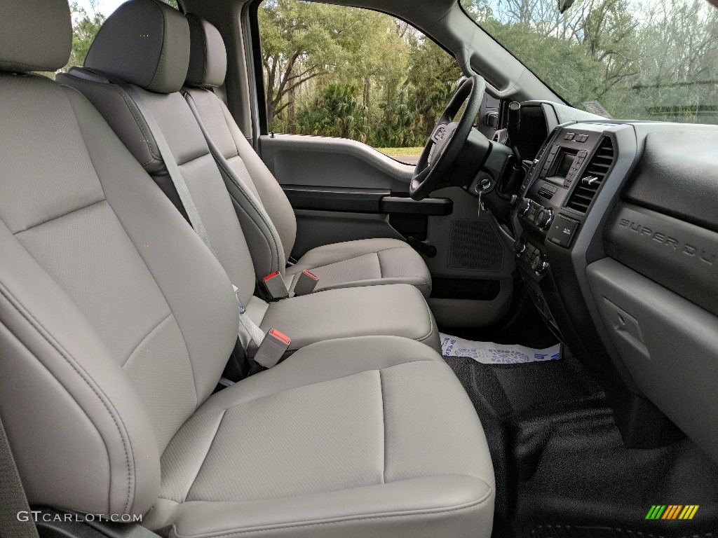 2019 F350 Super Duty XL Crew Cab 4x4 - Oxford White / Earth Gray photo #12