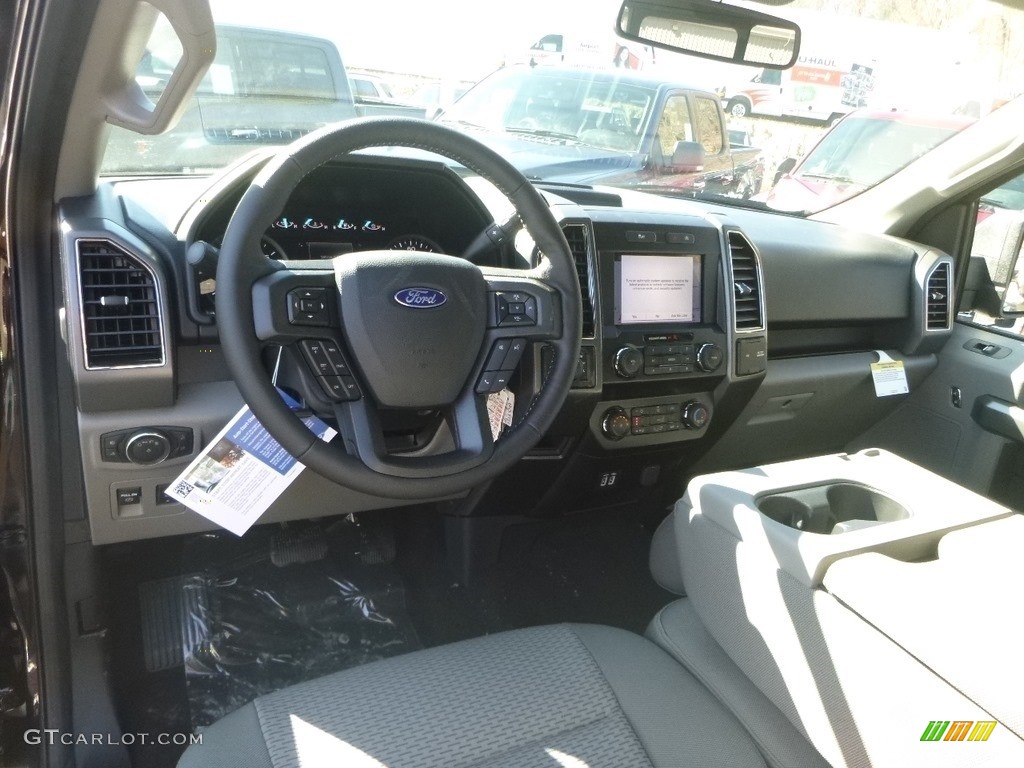 2019 F150 XLT SuperCab 4x4 - Magma Red / Earth Gray photo #11
