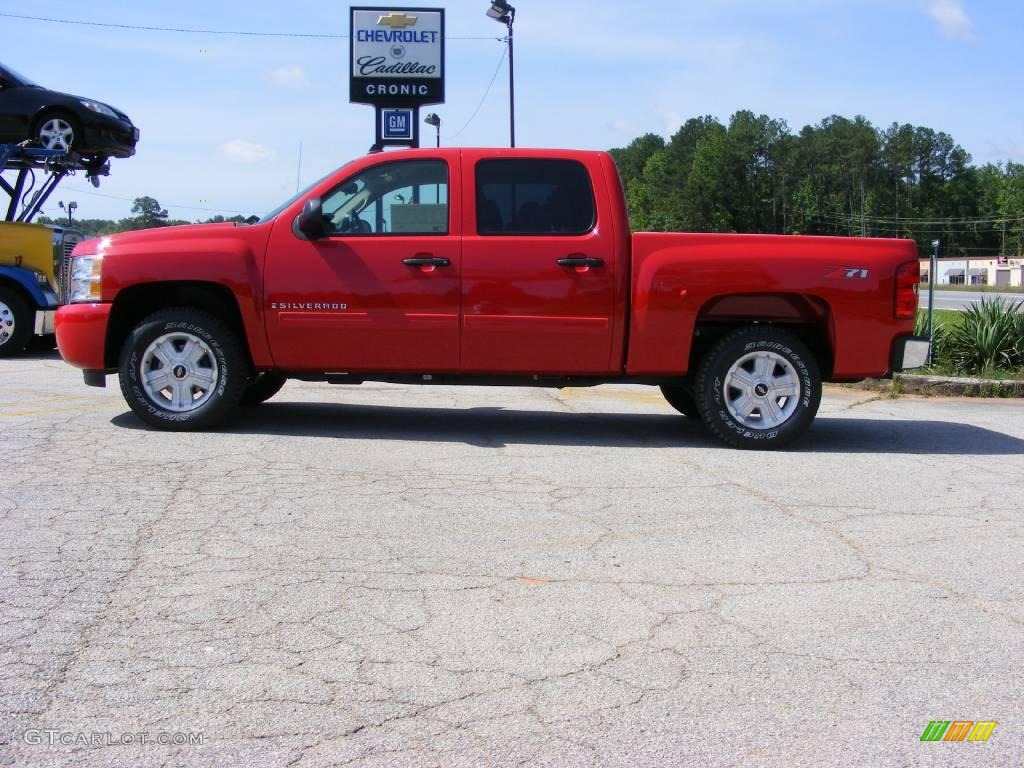 Victory Red Chevrolet Silverado 1500