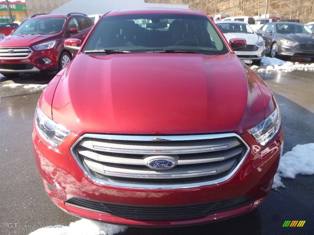 2019 Taurus SEL - Ruby Red / Charcoal Black photo #4