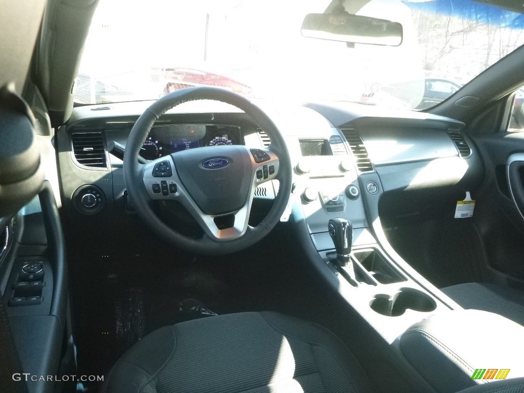 2019 Taurus SEL - Ruby Red / Charcoal Black photo #9
