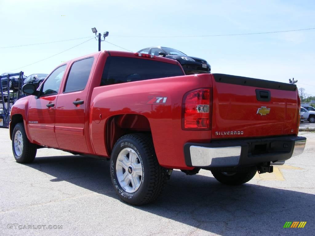 2009 Silverado 1500 LT Crew Cab - Victory Red / Light Cashmere photo #8