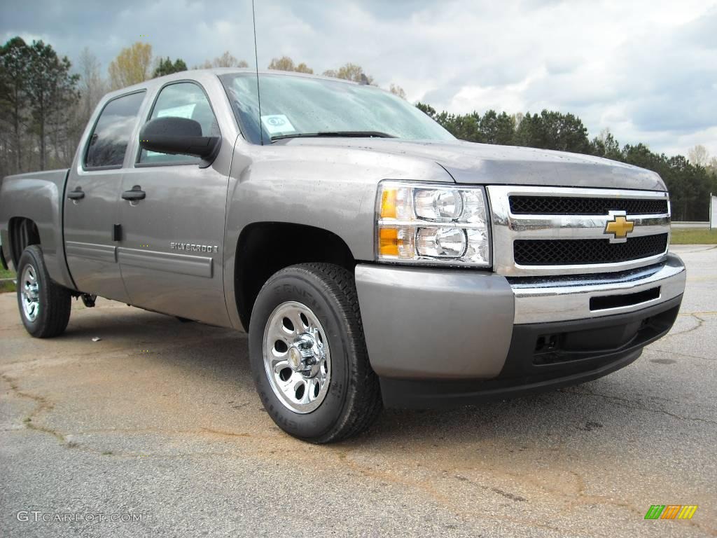 2009 Silverado 1500 LS Crew Cab - Graystone Metallic / Dark Titanium photo #4