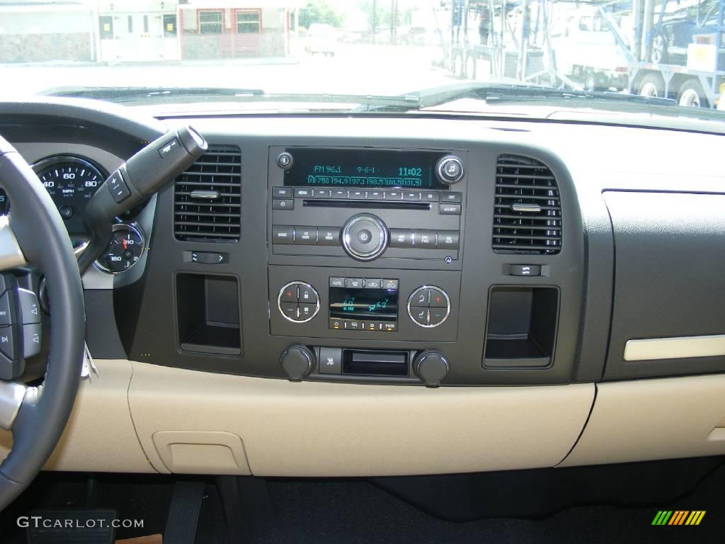 2009 Silverado 1500 LT Crew Cab - Victory Red / Light Cashmere photo #20