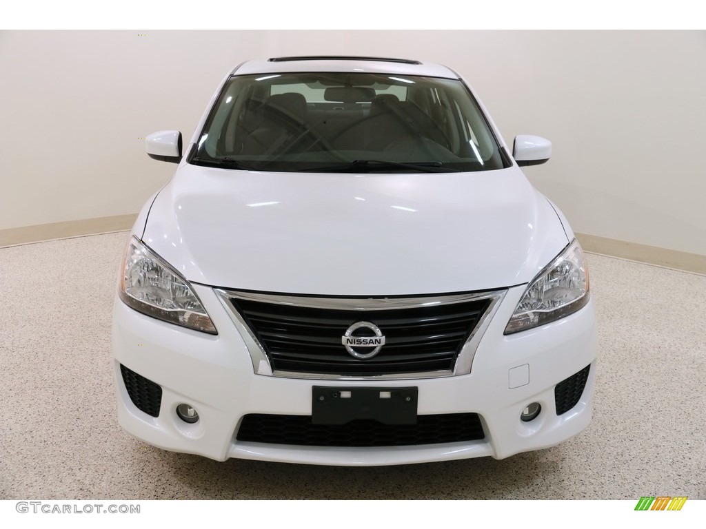 2013 Sentra SR - Aspen White / Charcoal photo #2