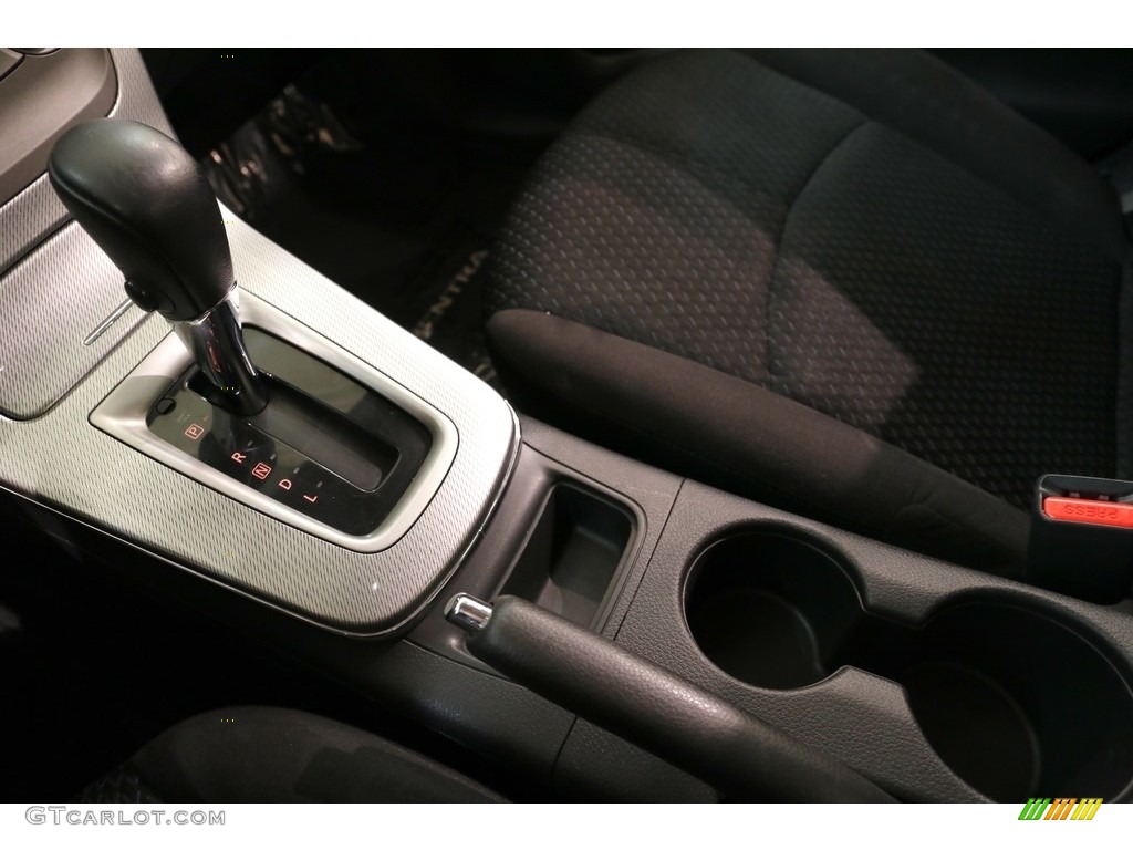 2013 Sentra SR - Aspen White / Charcoal photo #17