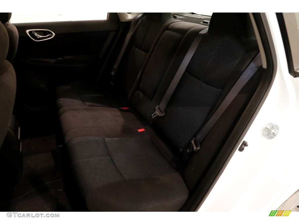 2013 Sentra SR - Aspen White / Charcoal photo #20