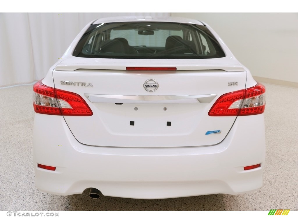 2013 Sentra SR - Aspen White / Charcoal photo #21