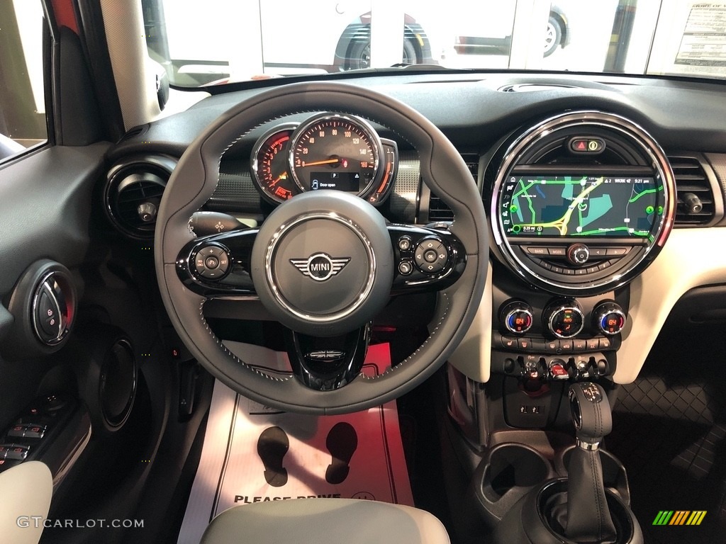 2019 Mini Hardtop Cooper 4 Door Satellite Grey Lounge Leather Dashboard Photo #132040002