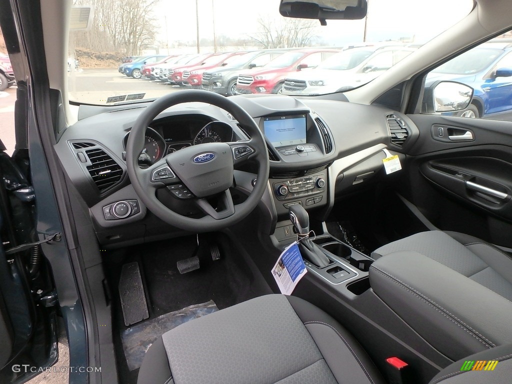 Chromite Gray/Charcoal Black Interior 2019 Ford Escape SE 4WD Photo #132047013