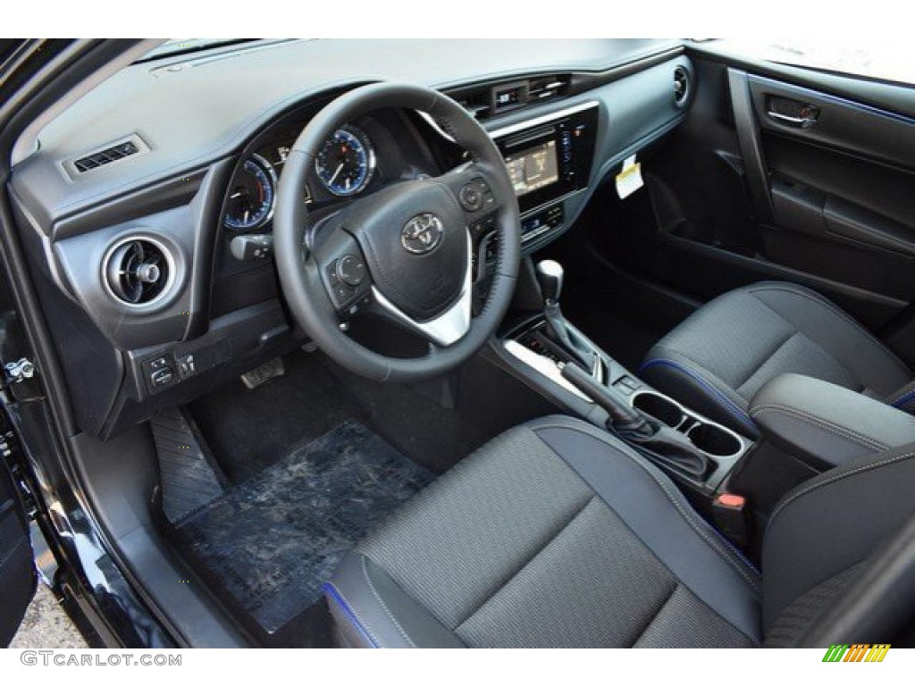 Black Interior 2019 Toyota Corolla SE Photo #132053328