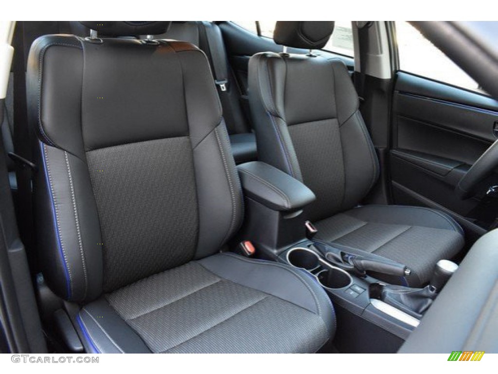 Black Interior 2019 Toyota Corolla SE Photo #132053511