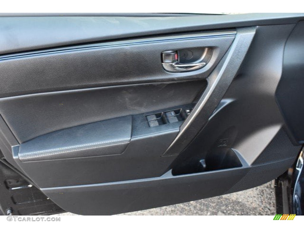 2019 Toyota Corolla SE Black Door Panel Photo #132053715