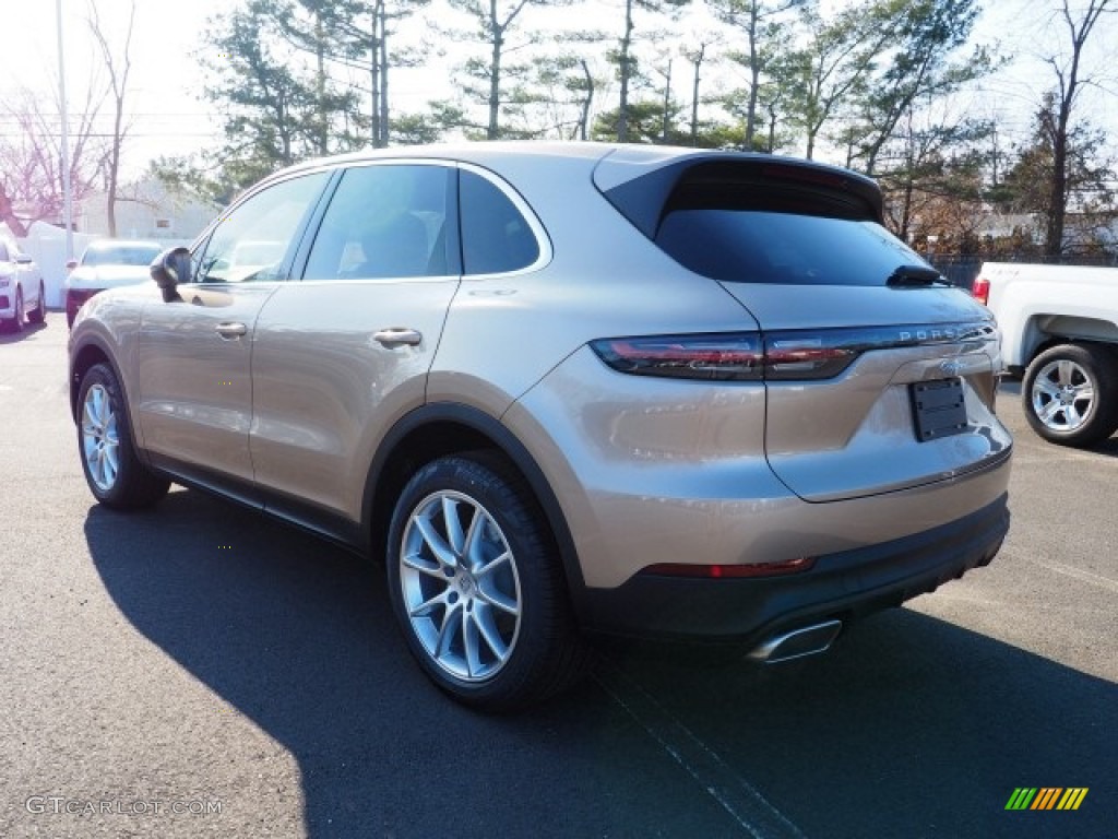 2019 Cayenne  - Palladium Metallic / Black/Mojave Beige photo #5