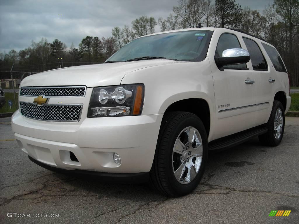 2009 Tahoe LTZ - White Diamond Tricoat / Light Cashmere photo #2