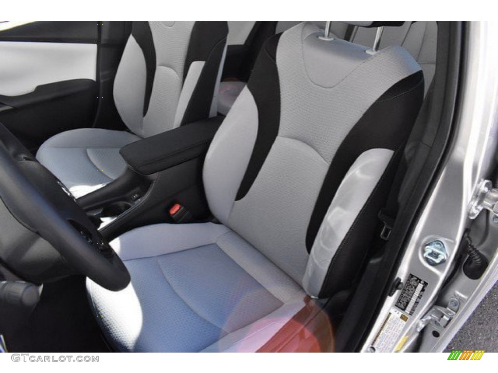2019 Toyota Prius LE AWD-e Front Seat Photos