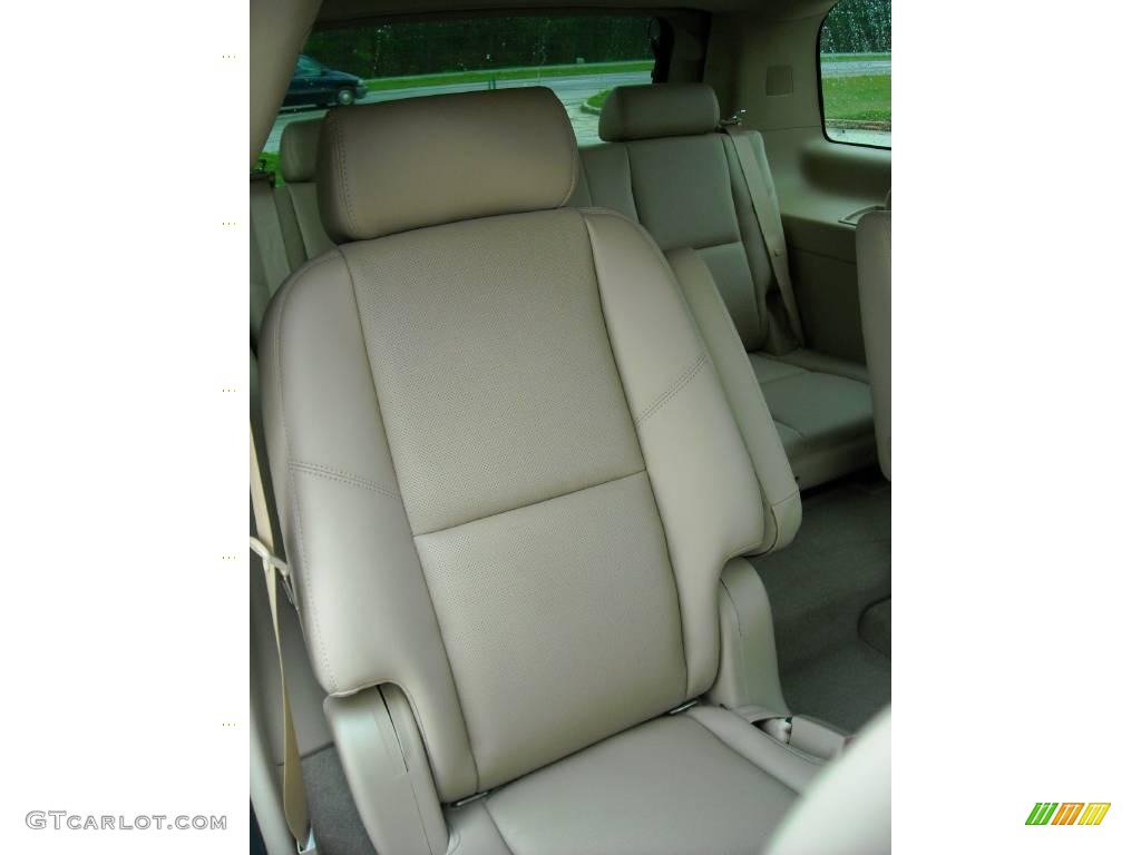 2009 Tahoe LTZ - White Diamond Tricoat / Light Cashmere photo #17