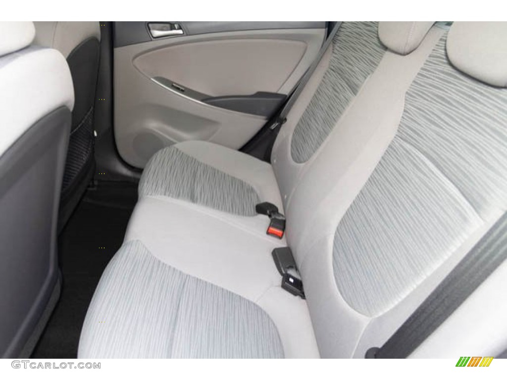 2016 Accent SE Sedan - Triathlon Gray / Gray photo #4