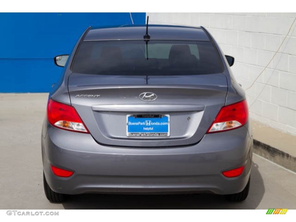 2016 Accent SE Sedan - Triathlon Gray / Gray photo #9